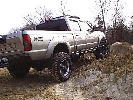 2007 Nissan frontier rock sliders #3