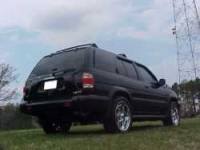 Nissan Pathfinder - Loue T. Imson (Devize)