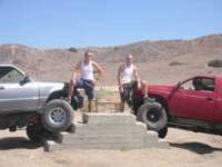 Nissan Pathfinder - Tim