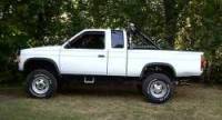 Nissan Hardbody - charlie