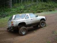 Nissan Pathfinder - dirt devil