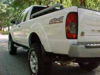 Nissan Frontier - 
