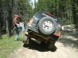 Nissan Pathfinder - hillclimber
