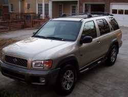 Nissan Pathfinder - Michael Lee