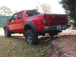 Nissan Frontier - 