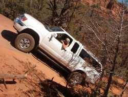 Nissan Frontier - white Lightning