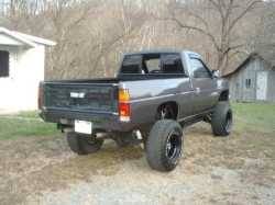 Nissan Hardbody - 