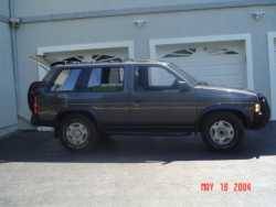 Nissan Pathfinder - leo