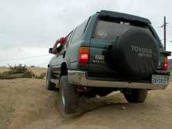 Nissan Pathfinder - mudrunner