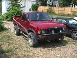 Nissan Hardbody - CURT