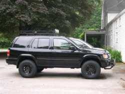 Nissan Pathfinder - Squam1 2002 LE 4x4