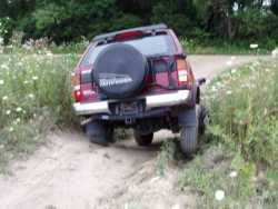 Nissan Pathfinder - LeftHandedMonkeyWrench (k