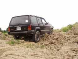 Nissan  - LeftHandedMonkeyWrench (k