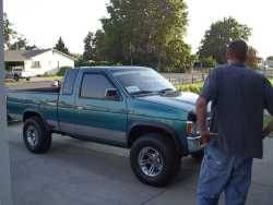 Nissan Hardbody - skindoughnut