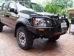 Nissan Frontier - Tomas Reyes