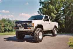 Nissan Hardbody - Sam's Hardbody