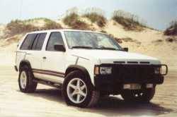 Nissan Pathfinder - Redwolf