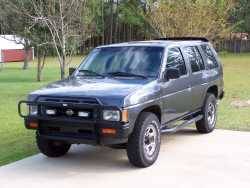 Nissan Pathfinder - Mathius