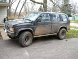 Nissan Pathfinder - BalzOut