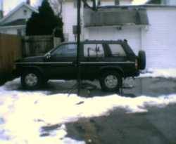 Nissan Pathfinder - Bobby