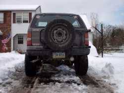Nissan Pathfinder - White Trash's 89 Pathy XE