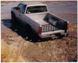 Nissan Hardbody - mike kamakea