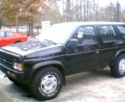 Nissan Pathfinder - Robert