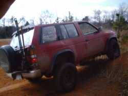 Nissan Pathfinder - Big Mike