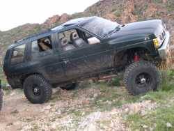 Nissan Pathfinder - Nautica