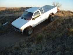 Nissan Hardbody - LockDown1