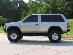 Nissan Pathfinder - Luis Rivera