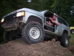 Nissan Pathfinder - Mack 19