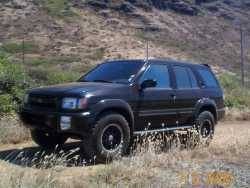 Nissan Pathfinder - A.B