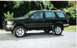 Nissan Pathfinder - Alexander Miller