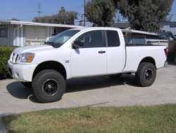 Nissan Titan - ROBERT