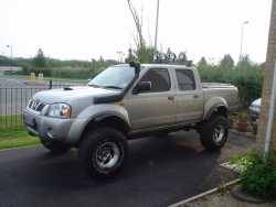 Nissan Frontier - Tom (UK)