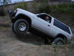 Nissan Pathfinder - Luis Rivera