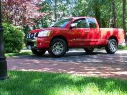 Nissan Titan - Red Alert