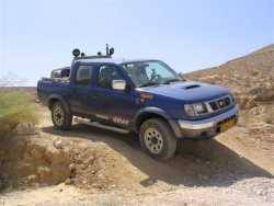 Nissan Frontier - uv