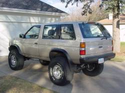 Nissan Pathfinder - Larry La Toure