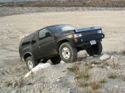 Nissan Pathfinder - RoadWarrior