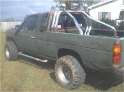 Nissan Hardbody - Doberman