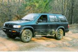 Nissan Pathfinder - Alex Ford