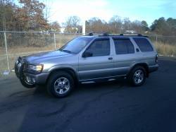 Nissan Pathfinder - Tgil2u