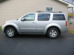 Nissan Pathfinder - Mike Up