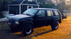 Nissan Pathfinder - aron