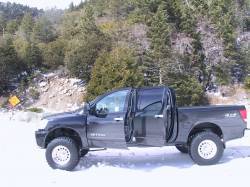 Nissan Titan - CANDIDO