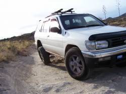 Nissan Pathfinder - asthom