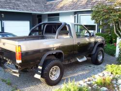 Nissan Hardbody - Ryan's '87 again