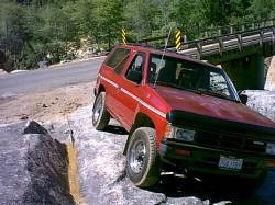 Nissan Pathfinder - Dennis Lahr